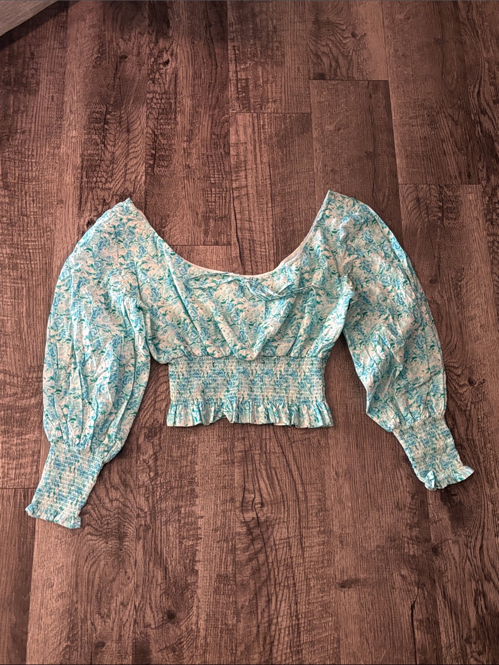 RIXO Puff Sleeve Crop Top - Blue and White Floral - Size Small